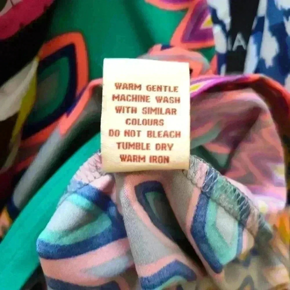 Aryeh Sleeveless V Neck Shift dress in Green/Pink | Size Medium - Picture 4 of 5